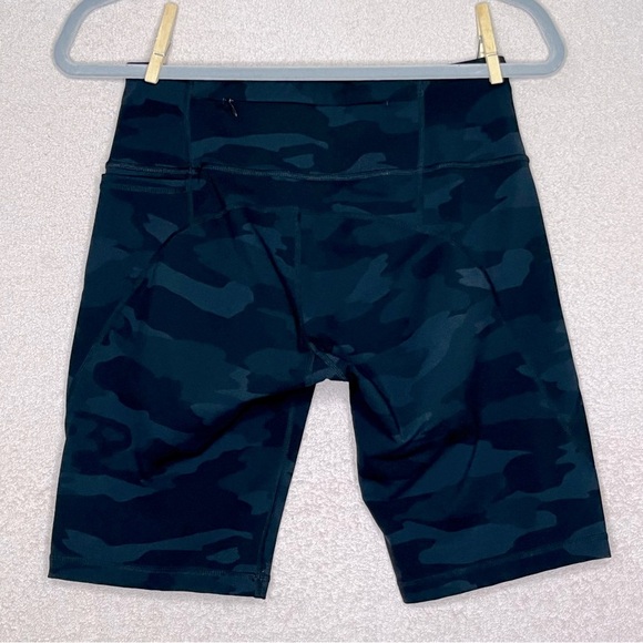 NEW Sweaty Betty POWER Bike Shorts-9” Inseam-Womens S-Charcoal/Black Camo-Sporty - Picture 3 of 11